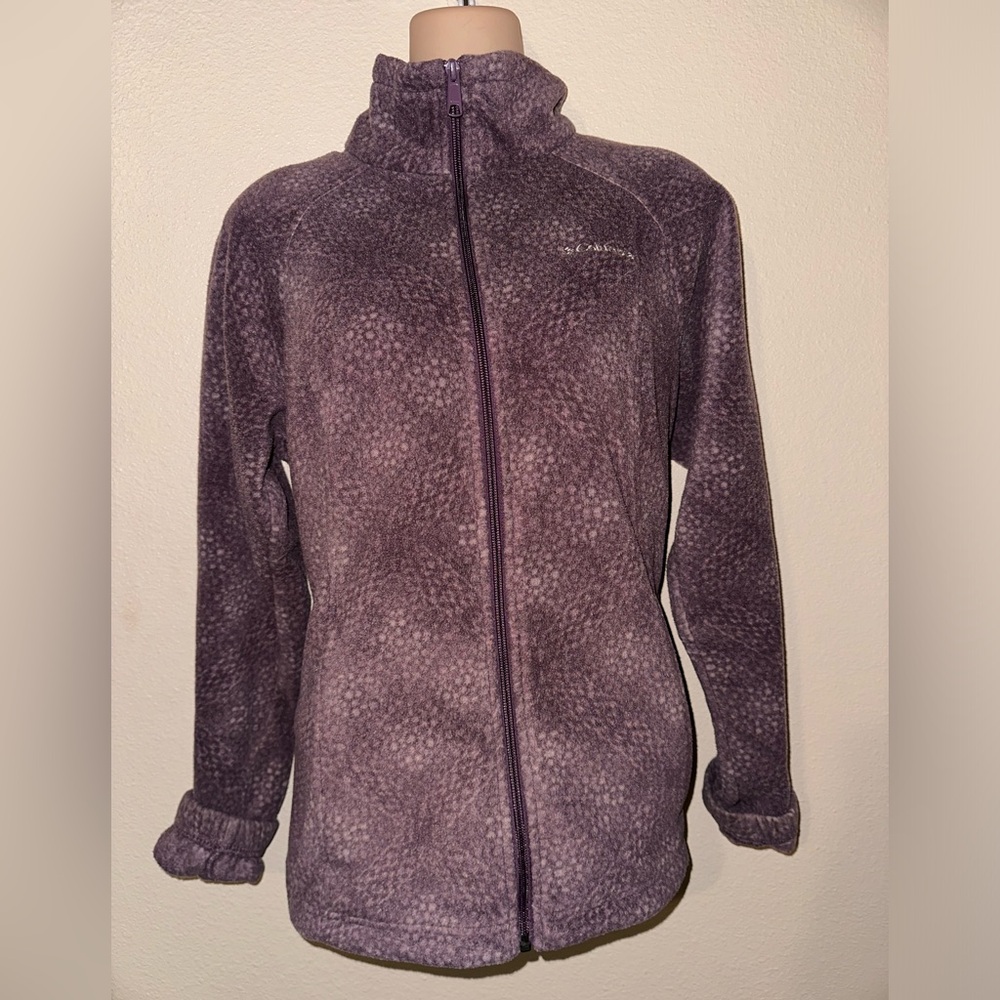Woman’s Columbia purple sweater size Medium!!